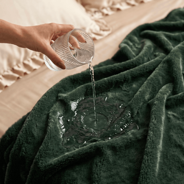 Freak Sheet Waterproof Blanket in Luxury Plush Fleece